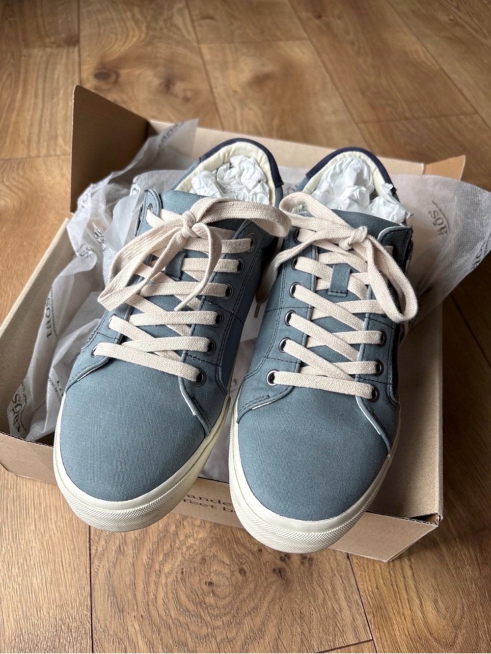Täōs Z Soul New Color Mineral Blue/Grey Distressed Canvas size 8.5 Wide
